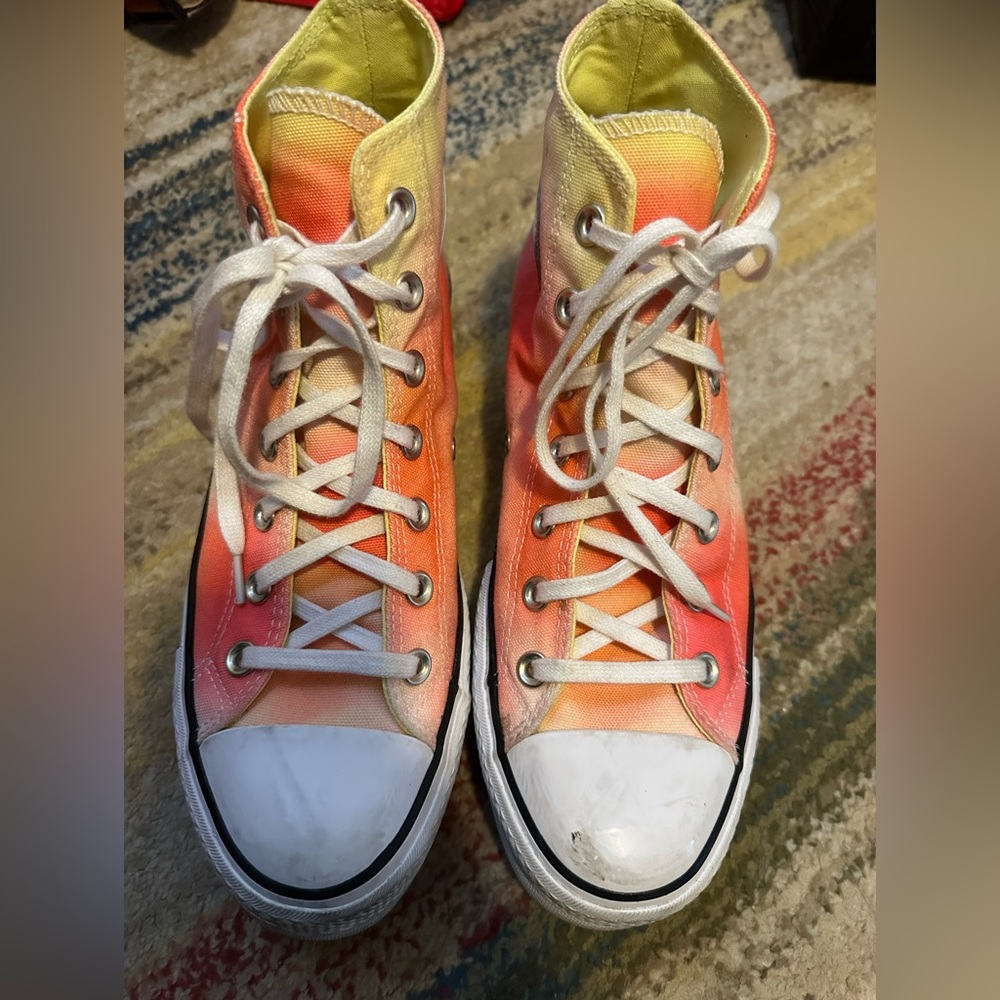 Tie-dye converse size 8.5